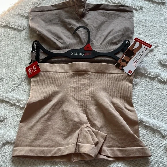 NWT 2 Pk Skinnygirl Shaping Seamless Shorts Beige Tan Size M - Picture 7 of 10